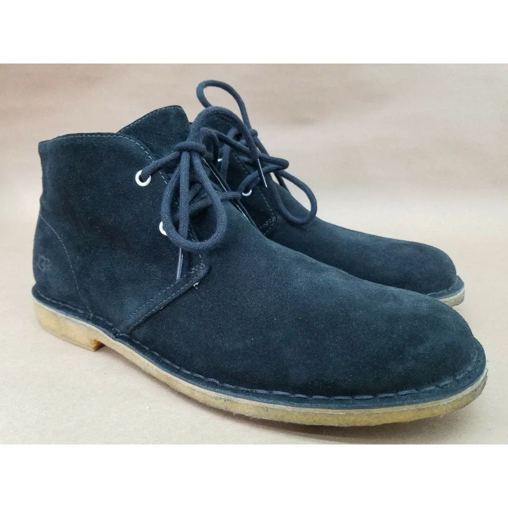 UGG (Sz 10.5) Australia 3271 Leighton Suede Chukka Black Leather Ankle BOOTS Men